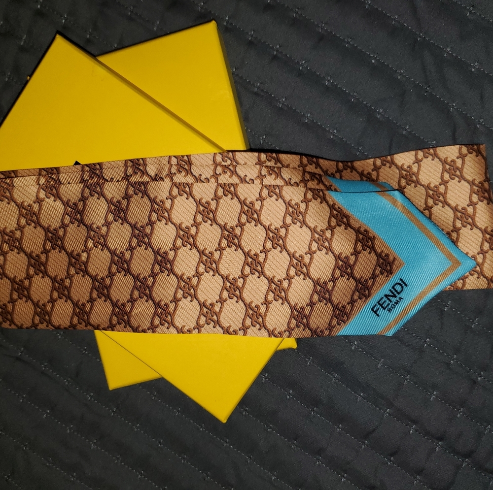 Fendi Wrappy Silk Bandeau